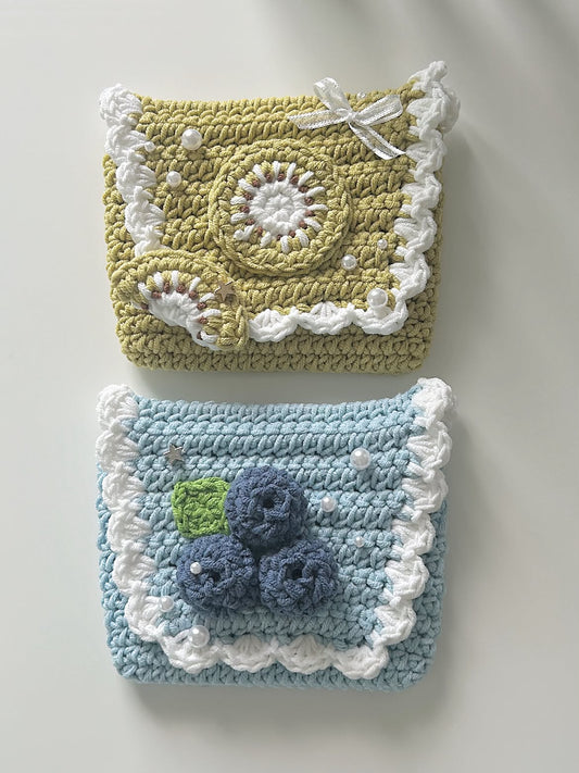 Blueberry & Kiwi Pouch by sweetiee._.croche