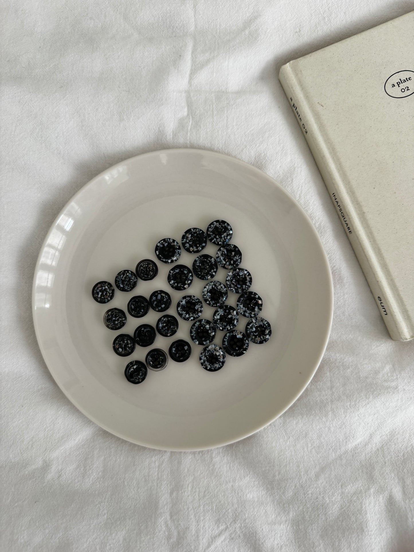 Sandy Pearl Buttons