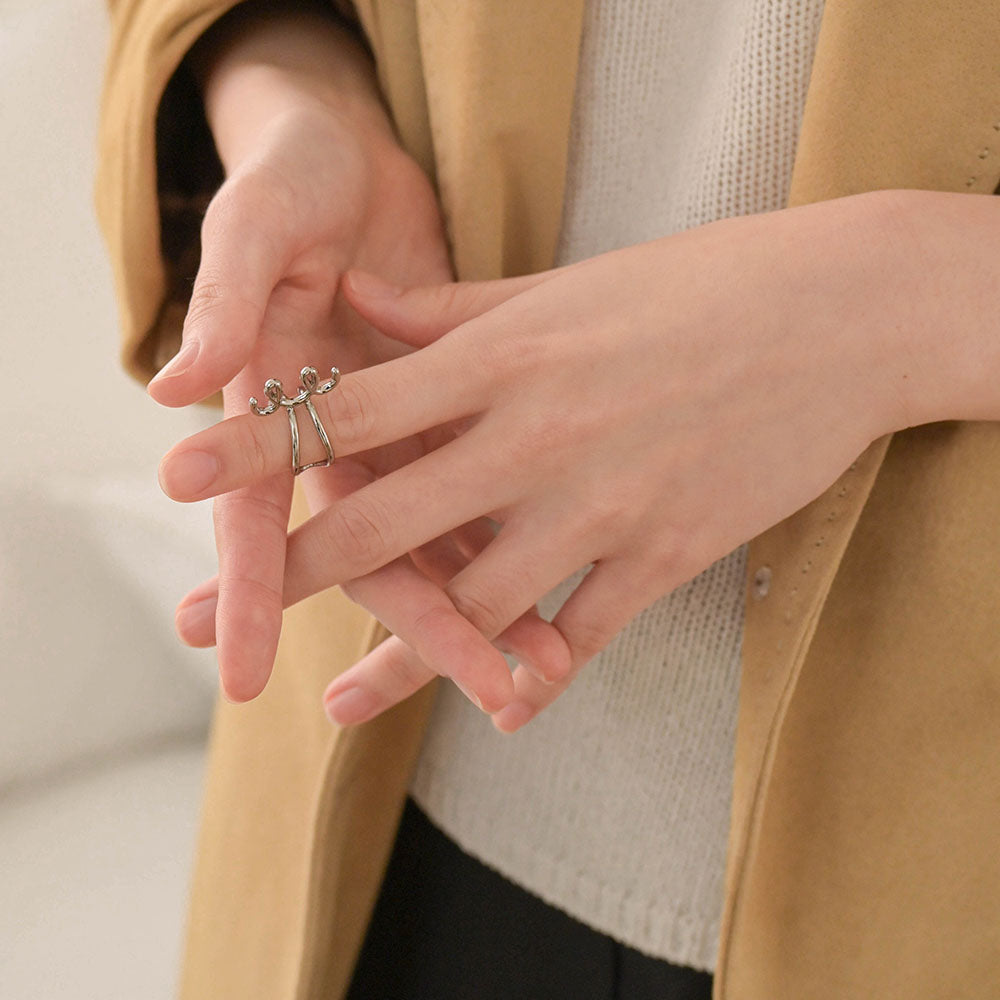 Smiling Knitting Ring
